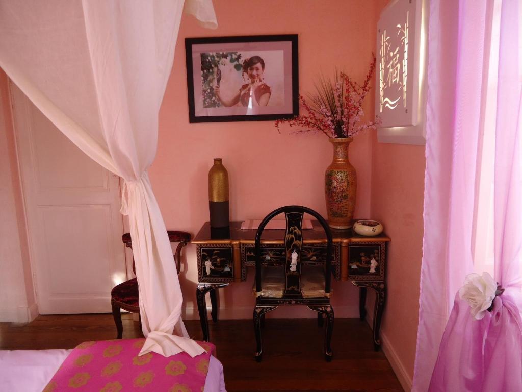 Logis Deritel Bed and Breakfast Montsûrs Zewnętrze zdjęcie